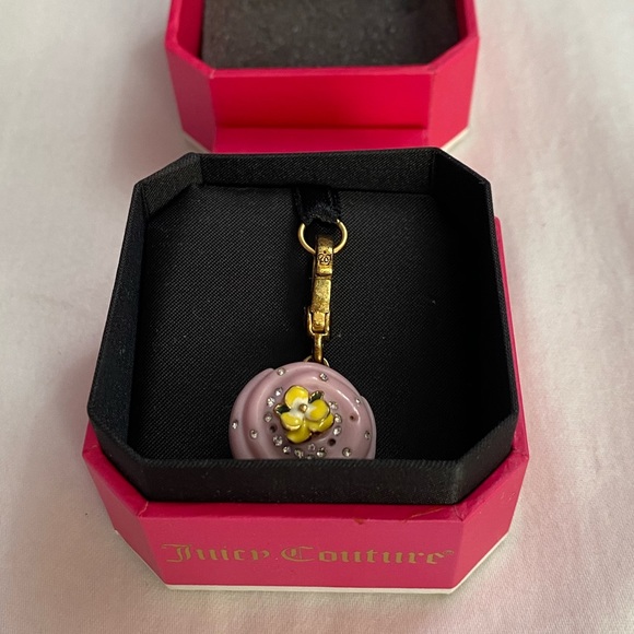 Vintage Juicy Couture Cupcake Charm - Picture 1 of 6